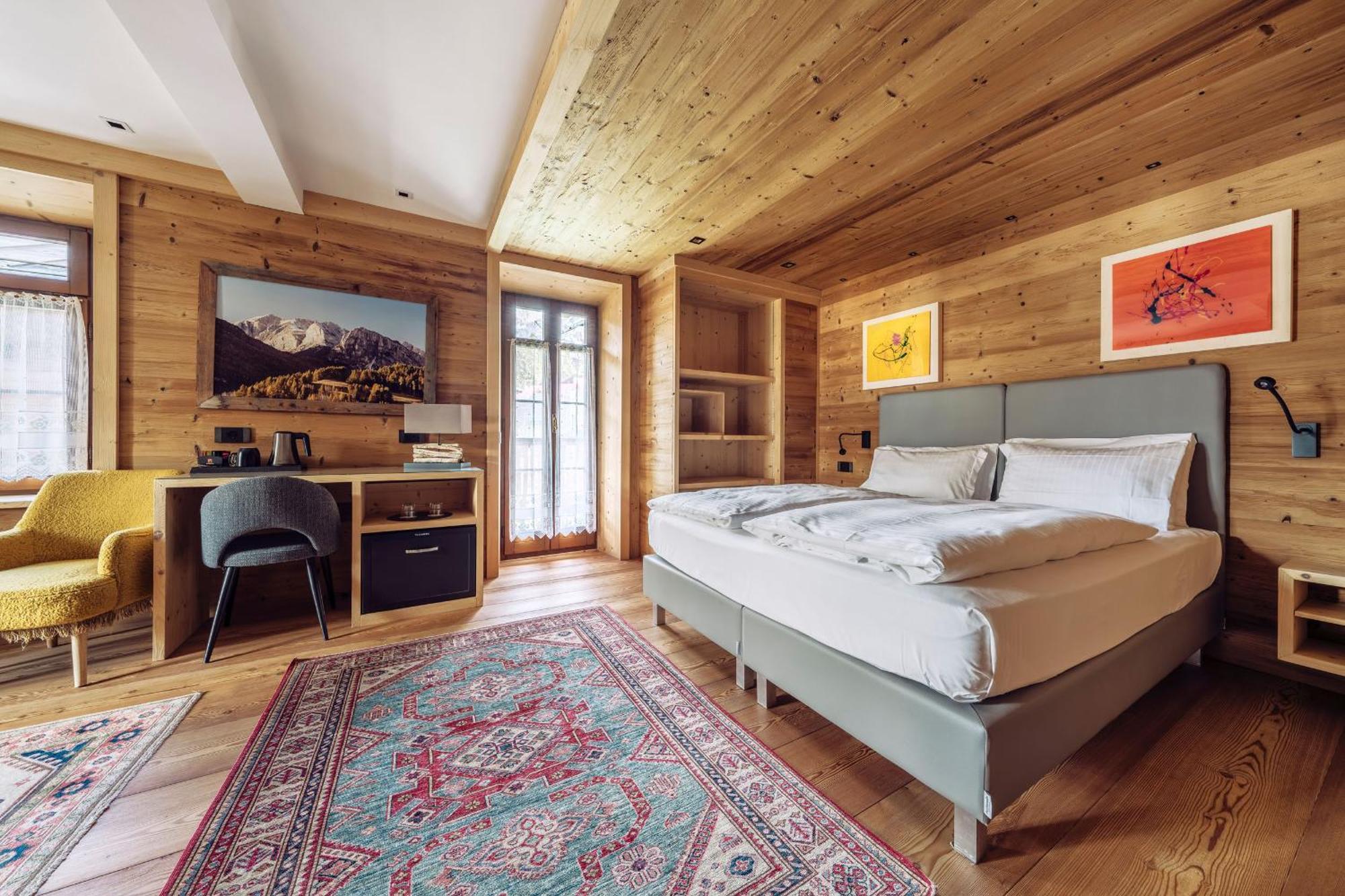Hotel Villa Alpina ***S กอร์ตินาดัมเปซโซ ภายนอก รูปภาพ