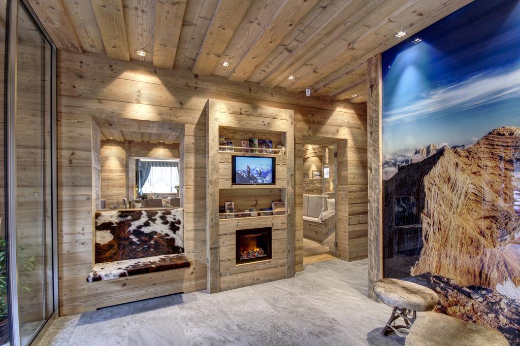 Hotel Villa Alpina ***S กอร์ตินาดัมเปซโซ ภายนอก รูปภาพ