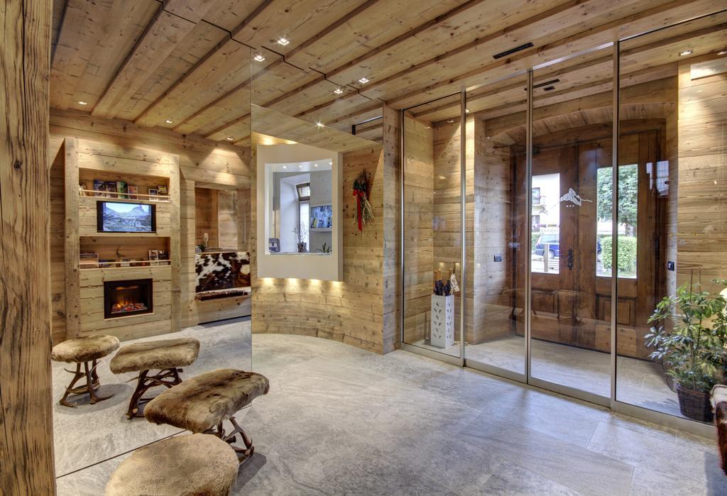 Hotel Villa Alpina ***S กอร์ตินาดัมเปซโซ ภายนอก รูปภาพ
