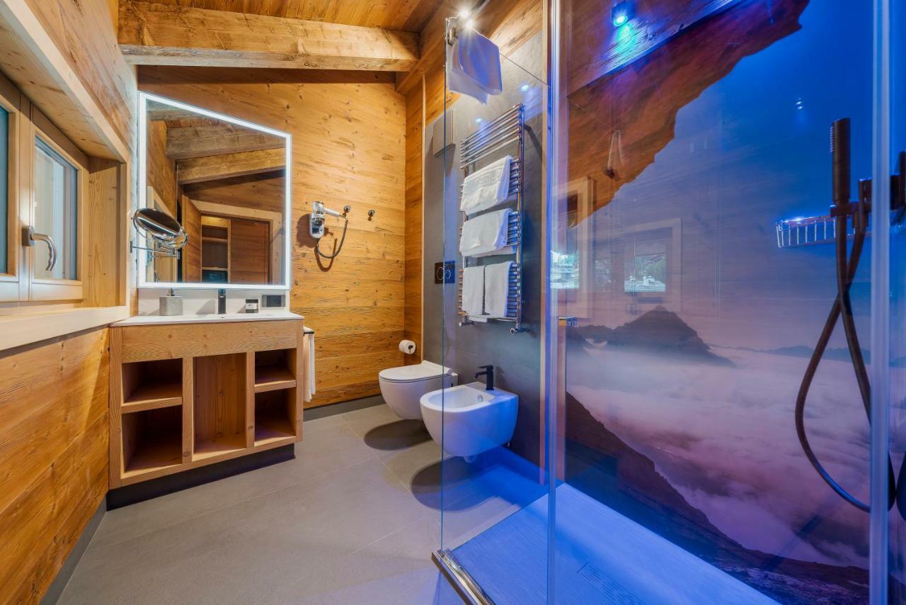 Hotel Villa Alpina ***S กอร์ตินาดัมเปซโซ ภายนอก รูปภาพ