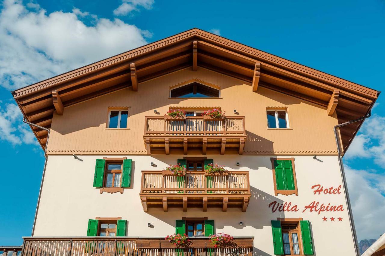 Hotel Villa Alpina ***S กอร์ตินาดัมเปซโซ ภายนอก รูปภาพ