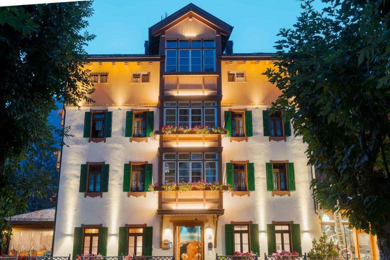 Hotel Villa Alpina ***S กอร์ตินาดัมเปซโซ ภายนอก รูปภาพ